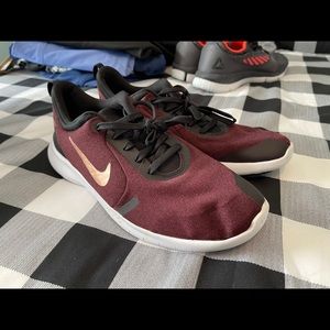 Nike shoes! Size 9.5